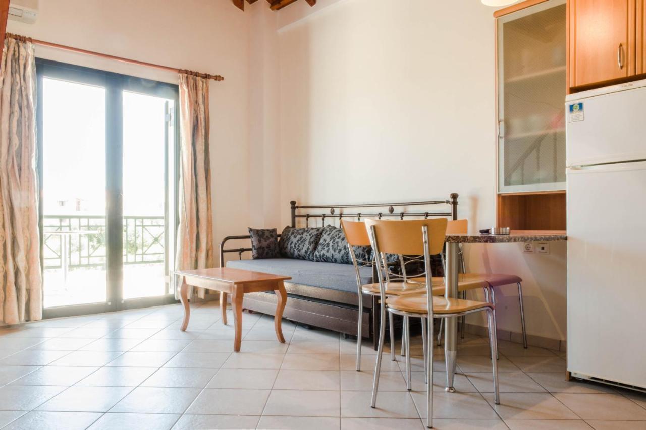 Irides Apartments Megalochori  Экстерьер фото