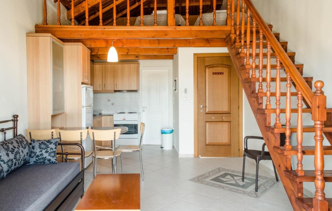 Irides Apartments Megalochori  Экстерьер фото