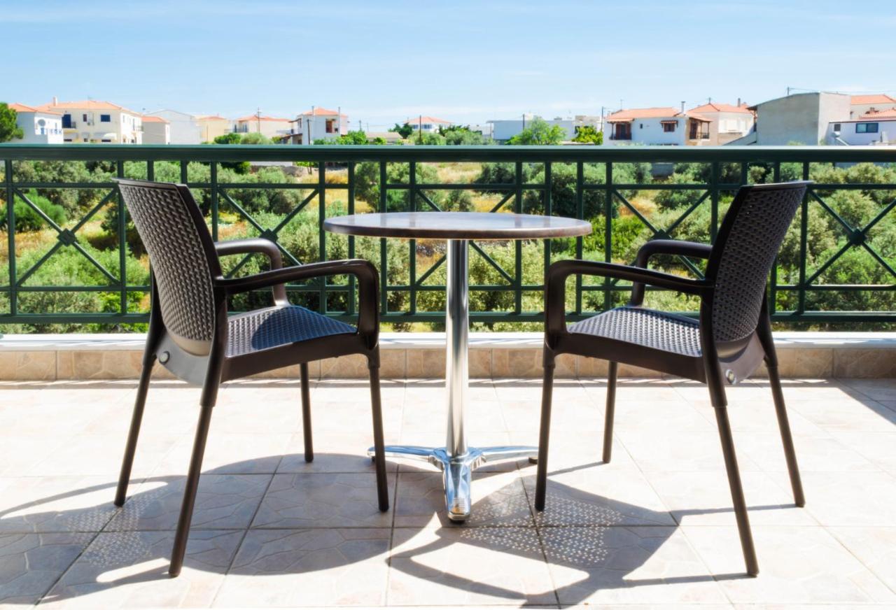 Irides Apartments Megalochori  Экстерьер фото