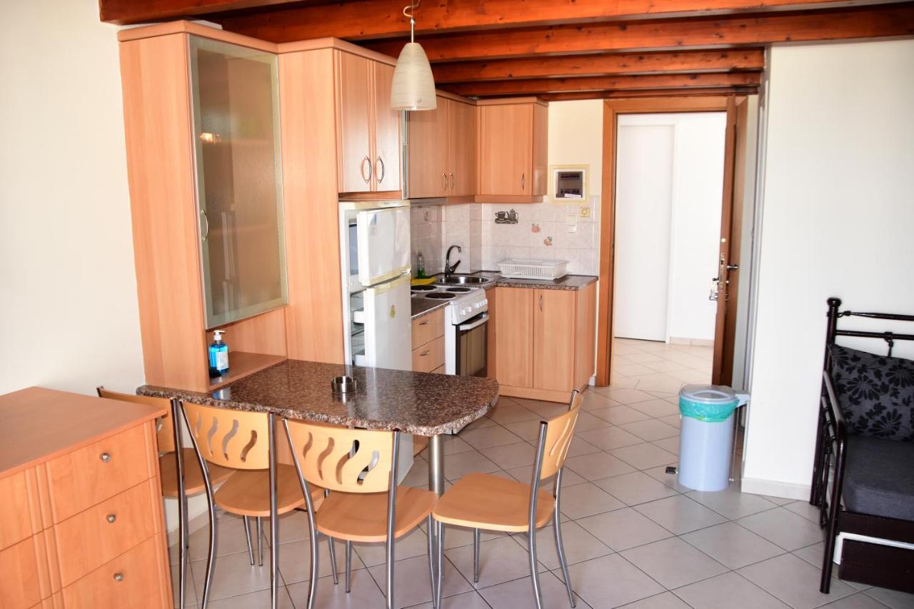 Irides Apartments Megalochori  Экстерьер фото